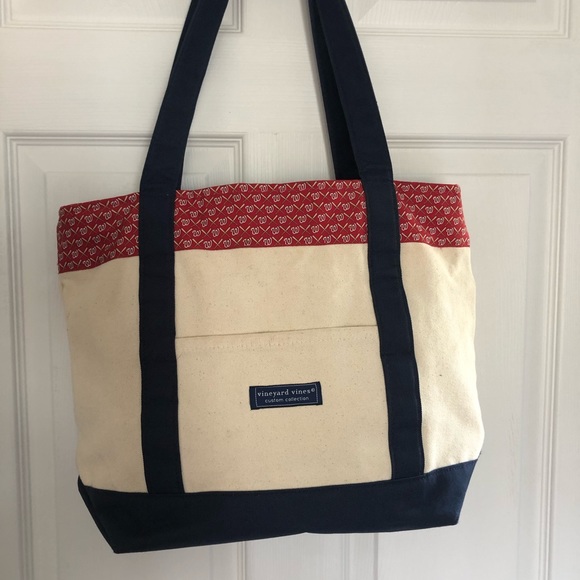 vineyard vines tote